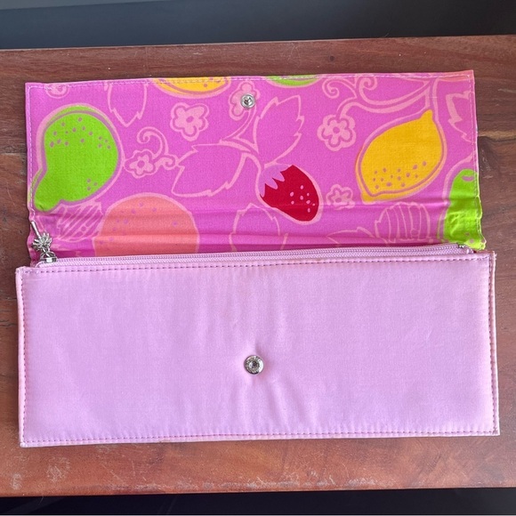 Vintage Lilly Pulitzer clutch - Picture 9 of 10